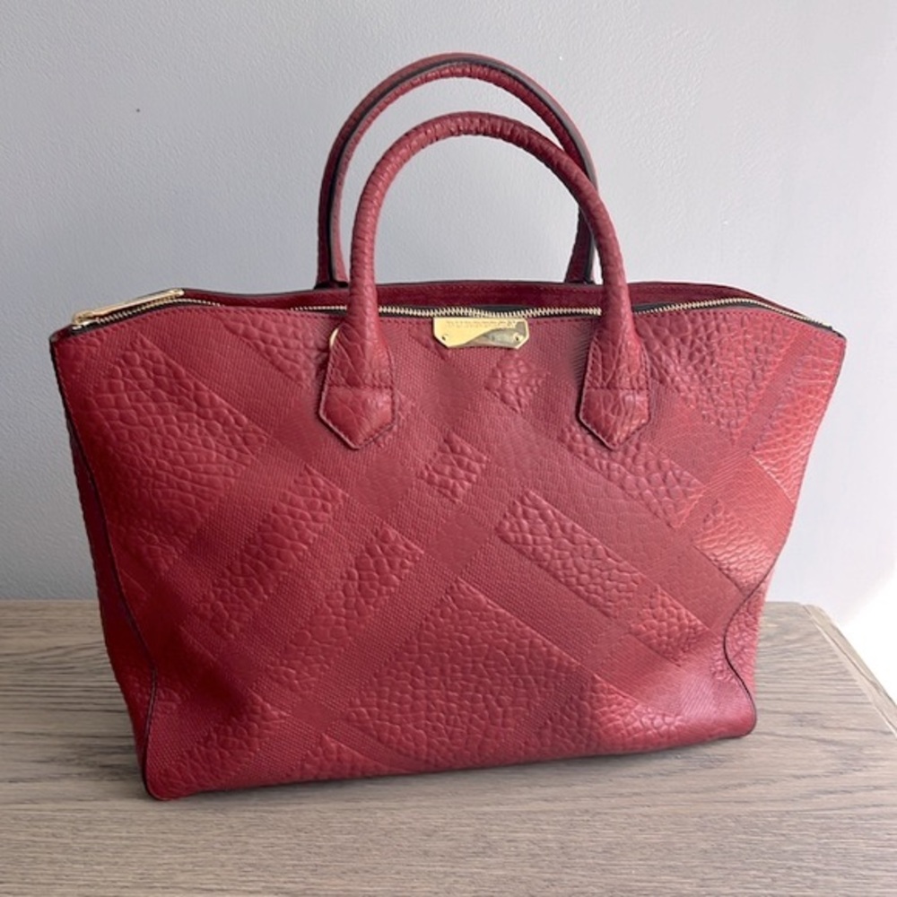 NWT Burberry Medium Dewsbury Embossed Check Military Red Heritage Grain Tote